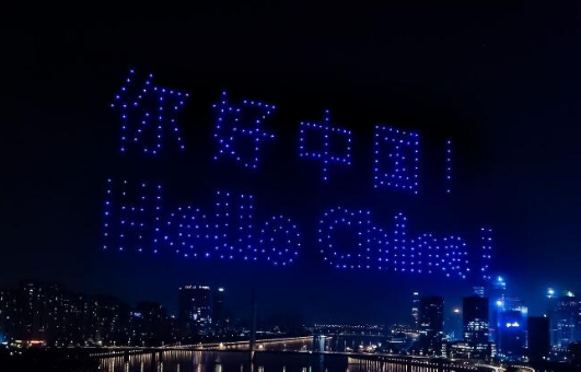 無人機燈光秀一場多少錢？無人機表演該怎么收費？